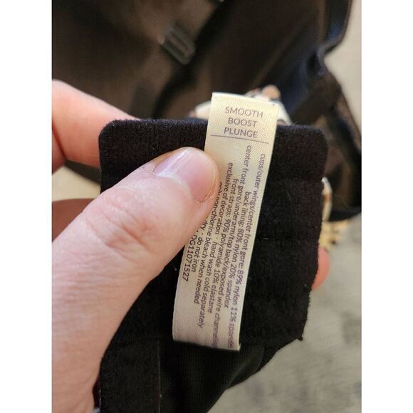 Cacique Size 44C Smooth Boost Plunge Bra Leopard Cheetah Print - Picture 4 of 4